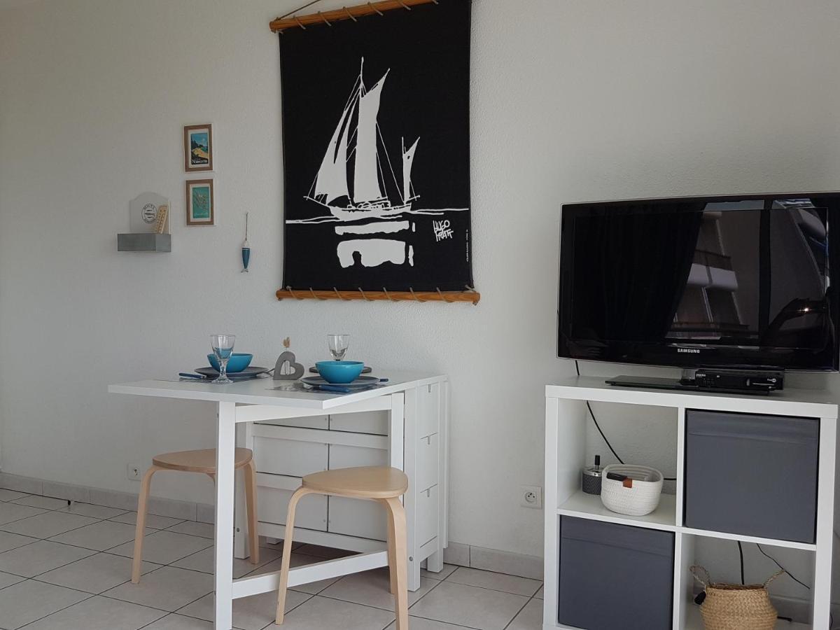 Appartement T2 Vue Mer Les Pieds Dans L'Eau Avec Parking Prive Saint-Jean-de-Monts Exterior foto